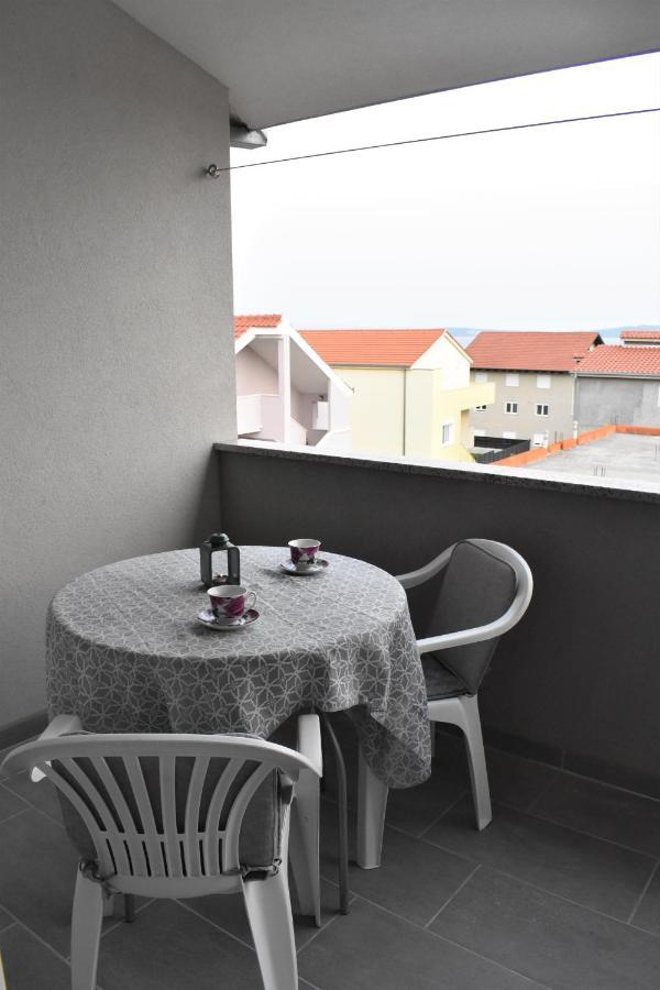 Apartmani Skorpion Kaštela Eksteriør billede