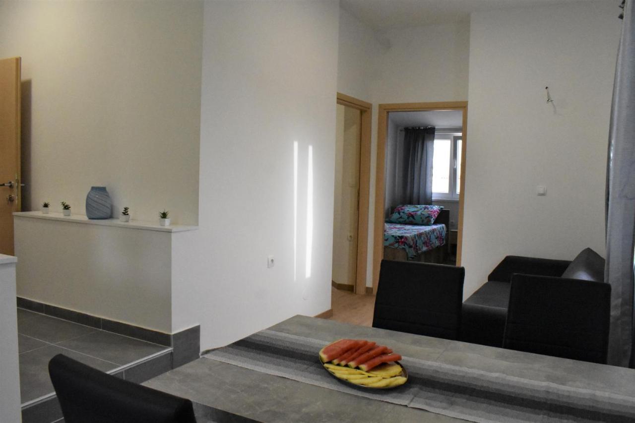 Apartmani Skorpion Kaštela Eksteriør billede